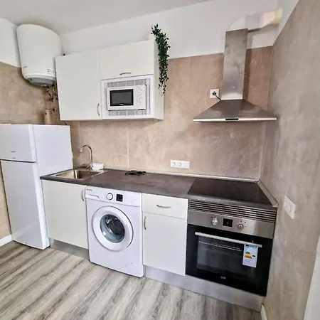 Atico Moderno Cerca De La Playa Apartman