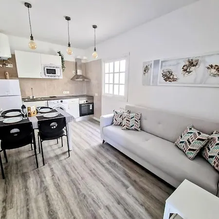 Atico Moderno Cerca De La Playa Apartman Arona